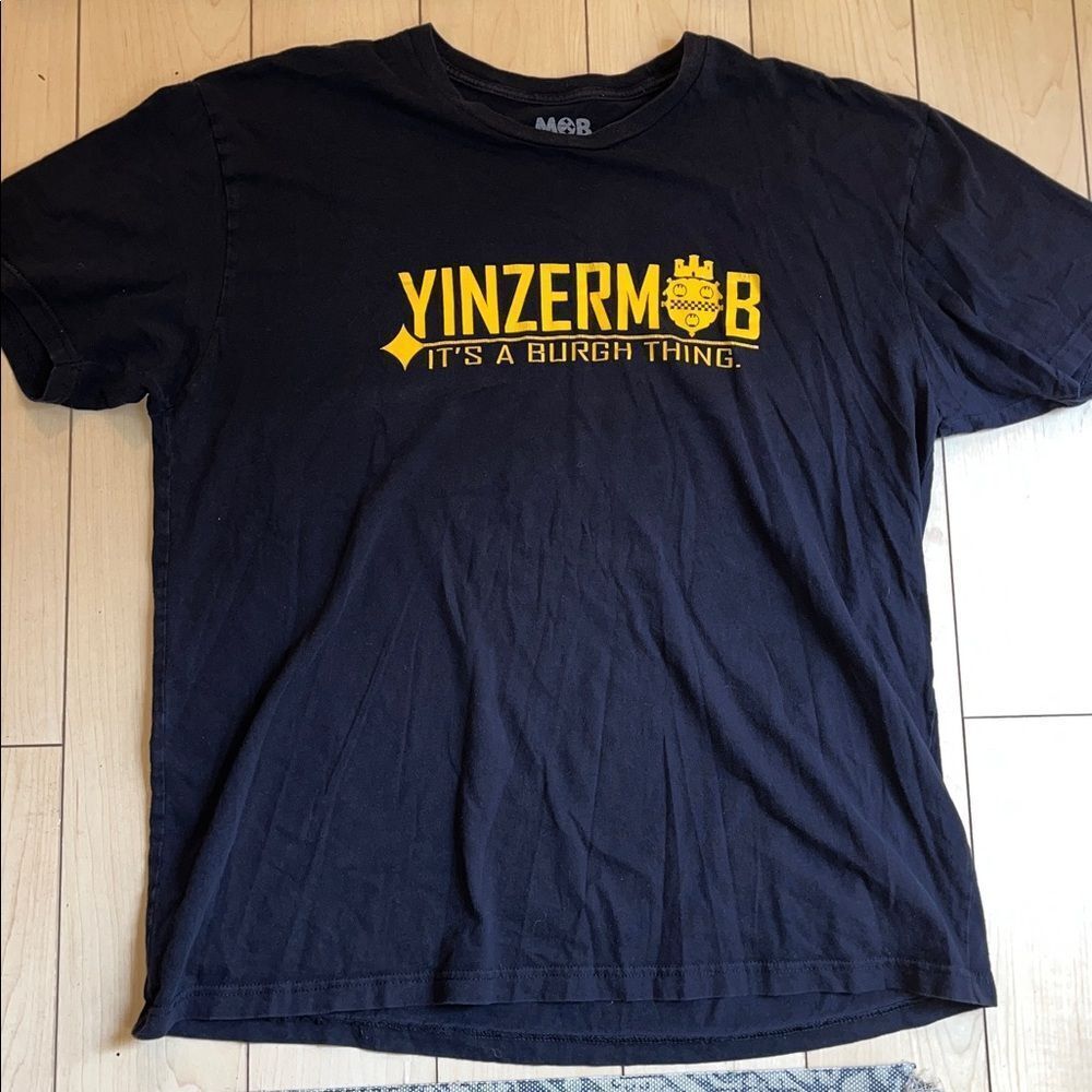 Pittsburgh Steelers Pirates Penguins YinzerMOB The Burgh T Shirt 2XL/XL